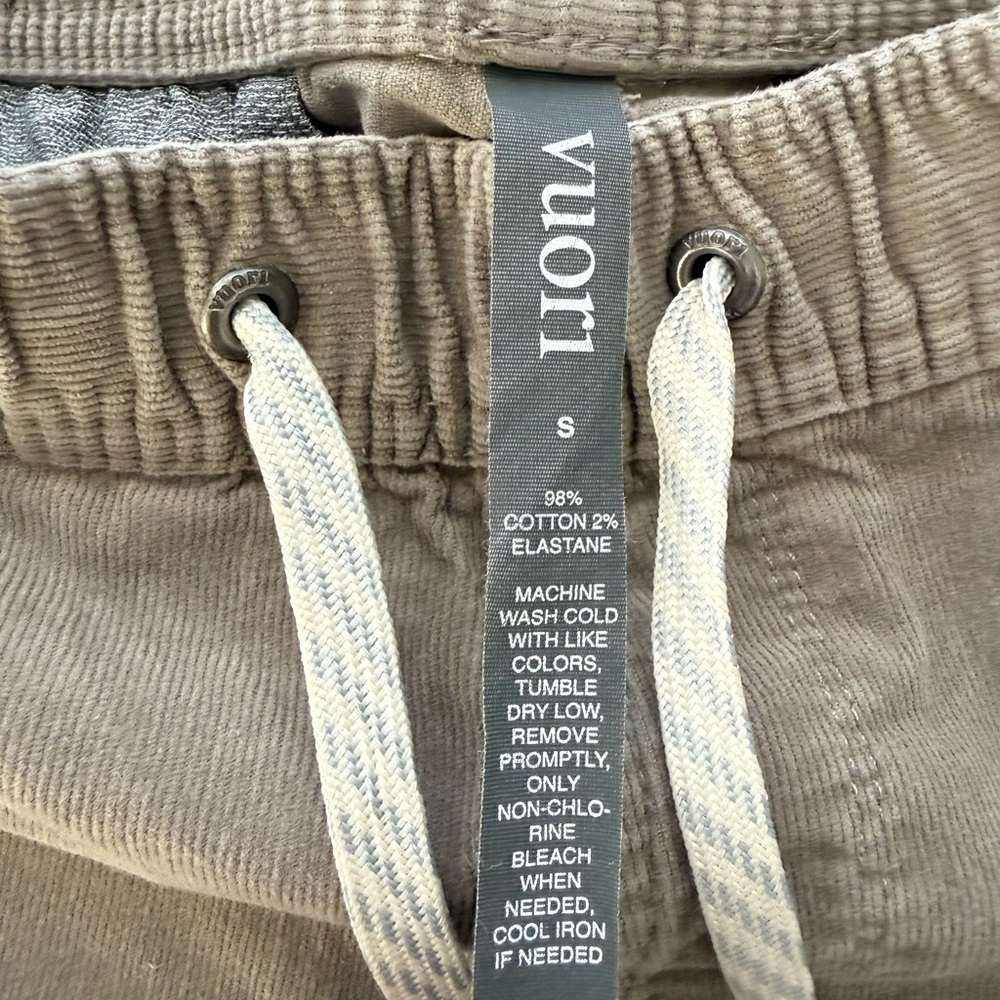 Vuori Optimist Men’s Corduroy Shorts in Walnut - Picture 11 of 11